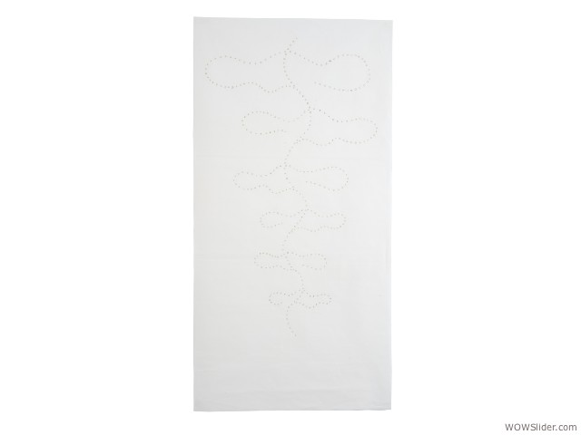 Permeabilite (ondee celeste), papier perforé, 2013, 140 x 70 cm
